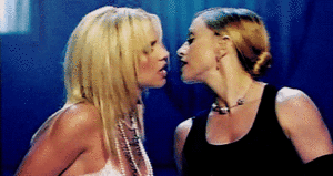 Britney Spears GIF. Artiesten Britney spears Justin timberlake Madonna Kus Gifs Mtv 
