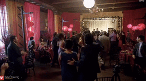 Maroon 5 GIF. Artiesten Gifs Maroon 5 She will be loved 