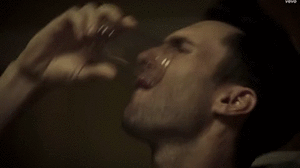 Maroon 5 GIF. Artiesten Adam Gifs Maroon 5 Adam noah levine 