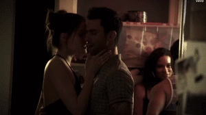 Maroon 5 GIF. Artiesten Gifs Adam levine Maroon 5 Kastanjebruin vijf 