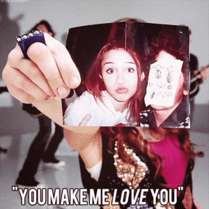Miley Cyrus GIF. Muziek Artiesten Miley cyrus Tv Ruimte Gifs 2013 Katje Ama American music awards Abc 