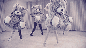 Miley Cyrus GIF. Dansen Artiesten Miley cyrus Gifs Filmsterren Dave chappelle Reactiongifs Gek Penis 