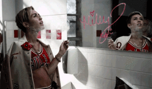 Miley Cyrus GIF. Artiesten Miley cyrus Snor Gifs 