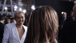 Miley Cyrus GIF. Artiesten Miley cyrus Gifs Miley Cyrus Destiny hope cyrus Weinig miley 
