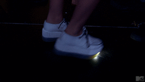 Miley Cyrus GIF. Artiesten Miley cyrus Gifs We cant stop 