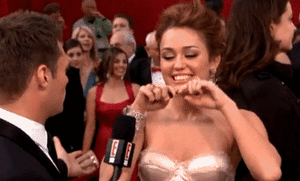 Miley Cyrus GIF. Beroemdheden Artiesten Miley cyrus Gifs Ja 
