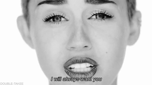 Miley Cyrus GIF. Artiesten Miley cyrus Gifs Fysica Wrecking ball Natuurkunde professor 