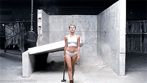 Miley Cyrus GIF. Artiesten Miley cyrus Gifs Knal Miley Cyrus 23 Nieuwe muziek video 