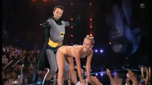Miley Cyrus GIF. Artiesten Miley cyrus Gifs We cant stop 