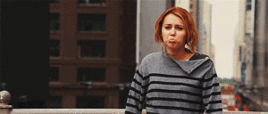 Miley Cyrus GIF. Muziek Artiesten Miley cyrus Gifs Miley Wrecking ball 