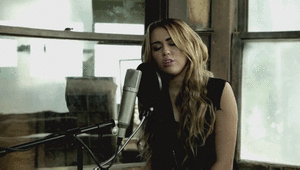 Miley Cyrus GIF. Muziek Beroemdheden Artiesten Britney spears Miley cyrus Gifs Miley Cyrus 