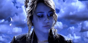 Miley Cyrus GIF. Artiesten Miley cyrus Gifs 2013 Parodie Snl Praat 