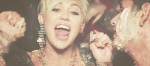 Miley Cyrus GIF. Artiesten Miley cyrus Gifs 2013 Snl 