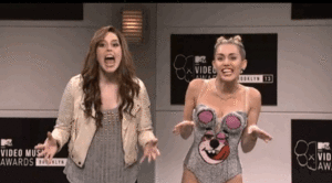 Miley Cyrus GIF. Artiesten Miley cyrus Gifs 2013 Parodie Snl Praat 
