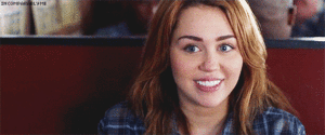 Miley Cyrus GIF. Artiesten Miley cyrus Gifs Gelukkig Wenk 