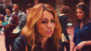 Miley Cyrus GIF. Grappig Sport Artiesten Miley cyrus Gifs Wrecking ball 
