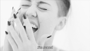 Miley Cyrus GIF. Muziek Beroemdheden Artiesten Britney spears Miley cyrus Gifs Miley Cyrus 