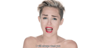 Miley Cyrus GIF. Artiesten Miley cyrus Roken Gifs Muziekvideo 23 Trending 