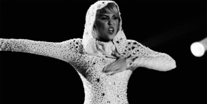 Miley Cyrus GIF. Artiesten Miley cyrus Gifs Glimlach Cyrus Cyrus miley 