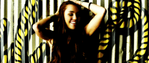 Miley Cyrus GIF. Beroemdheden Artiesten Miley cyrus Gifs Geschokt 