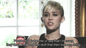 Miley Cyrus GIF. Artiesten Miley cyrus Gifs Wrecking ball 