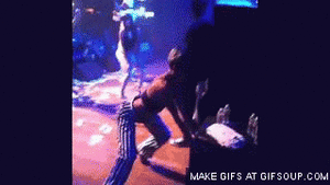 Miley Cyrus GIF. Artiesten Miley cyrus Gifs Wat Idgaf I dont care Idc Who cares 