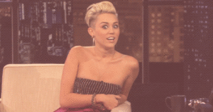 Miley Cyrus GIF. Artiesten Miley cyrus Gifs Knal Miley Cyrus 23 Nieuwe muziek video 