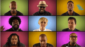 Miley Cyrus GIF. Huilen Artiesten Schattig Miley cyrus Gifs Wrecking ball 