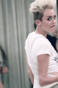 Miley Cyrus GIF. Artiesten Schattig Miley cyrus Gifs De mijne Wrecking ball Bangerz 