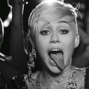 Miley Cyrus GIF. Artiesten Miley cyrus Gifs 2013 Miley 23 