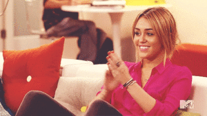 Miley Cyrus GIF. Muziek Artiesten Miley cyrus Gifs Miley Wrecking ball 