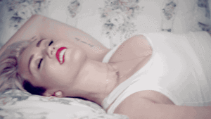 Miley Cyrus GIF. Artiesten Schattig Miley cyrus Gifs Zwart en wit 