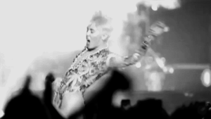 Miley Cyrus GIF. Grappig Sport Artiesten Miley cyrus Gifs Wrecking ball 