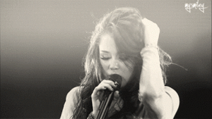 Miley Cyrus GIF. Artiesten Miley cyrus Gifs Reblog Volgen Wrecking ball Repost 