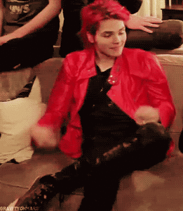 My Chemical Romance GIF. Artiesten My chemical romance Gifs Gerard manier Mcr 