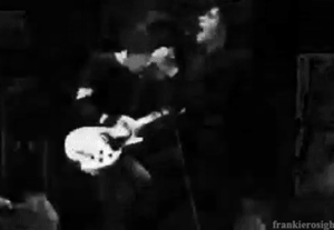 My Chemical Romance GIF. Artiesten My chemical romance Gifs Na na na 