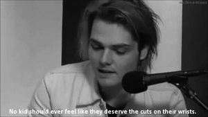 My Chemical Romance GIF. Artiesten My chemical romance Helena Gifs Frank iero 