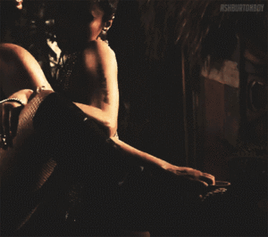 Nicki Minaj GIF. Muziek Beroemdheden Artiesten Gifs Nicki minaj Knal Knipperen Stupid hoe Roman reloaded 