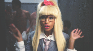 Nicki Minaj GIF. Artiesten Gifs Nicki minaj Muziekvideo Kruipen Nerd 