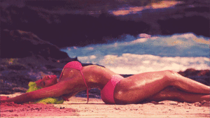 Nicki Minaj GIF. Muziek Artiesten Gifs Nicki minaj Knal Mode &amp;amp; beauty Starships 