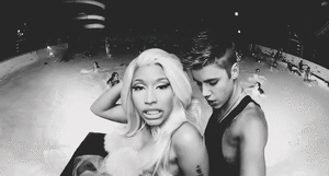 Nicki Minaj GIF. Artiesten Gifs Nicki minaj Muziekvideo Kruipen Nerd 