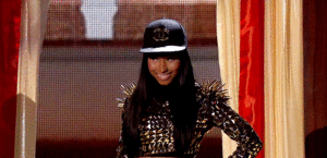 Nicki Minaj GIF. Artiesten Mode Gifs Nicki minaj Glimlach Spikes 