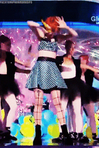 Paramore GIF. Artiesten Paramore Gifs Muziekvideo Still into you 