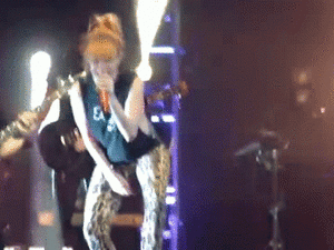 Paramore GIF. Artiesten Paramore Gifs Hayley williams 