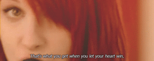 Paramore GIF. Artiesten Paramore Gifs Muziekvideo Aint it fun 