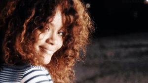 Rihanna GIF. Artiesten Schattig Rihanna Blij Gifs Glimlach  