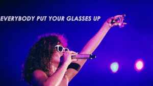 Rihanna GIF. Artiesten Tong Rihanna Gifs Reactie Glimlach Gelukkig 