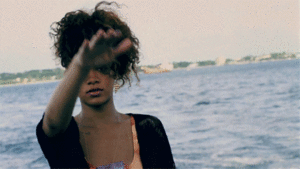Rihanna GIF. Strand Artiesten Rihanna Boot Gifs Bardados 