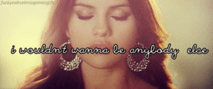 Selena Gomez GIF. Artiesten Selena gomez Adidas Mode Gifs Mtv stijl Adidas neo Sportswear 