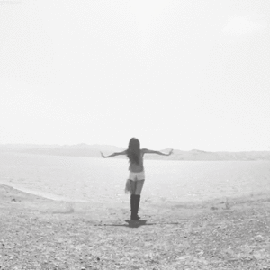 Selena Gomez GIF. Muziek Artiesten Selena gomez Gifs Love you like a love song Music video 
